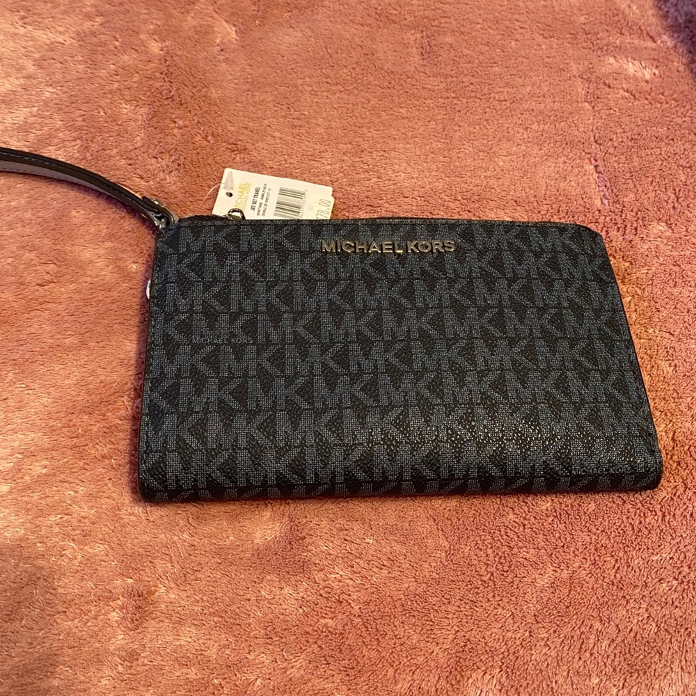 MK Jet Set Travel Wallet Wristlet Navy Blue